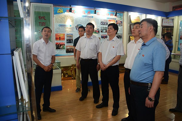 20170525121200129001