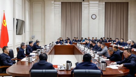 3月27日，集团董事长王浩宇参与甘肃省民营企业座谈会并作互换讲话